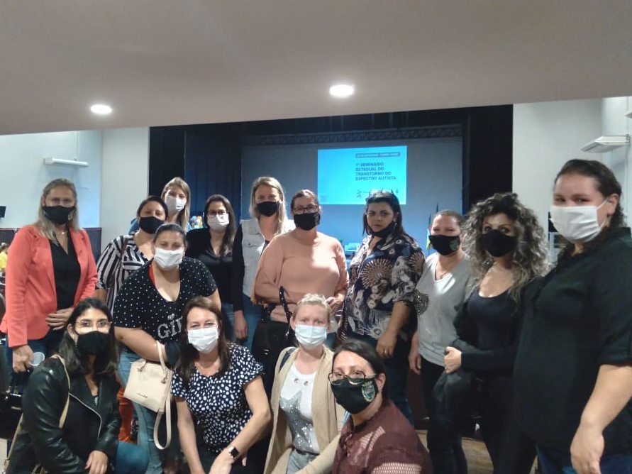 Equipe da SMEC participa de Seminário sobre Transtorno do Espectro Autista